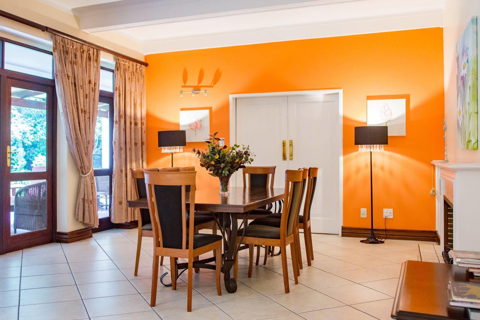 No66 Sandton Lodge Йоханесбург Екстериор снимка