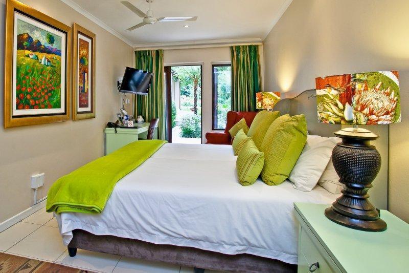 No66 Sandton Lodge Йоханесбург Стая снимка